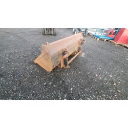 Tractor front loader bucket with Chilton brackets