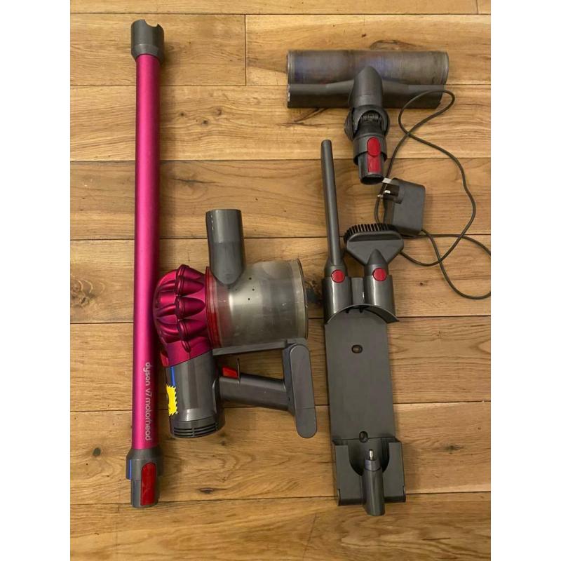 Dyson V7 Motorhead vacuum cleaner
