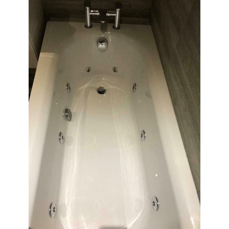 Bronte frisson 10 jet whirlpool 1600x700mm bath