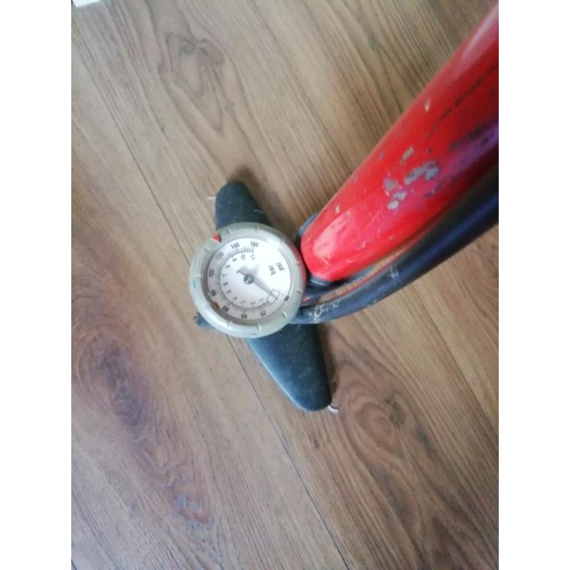 Bike pump / Paddock Pump