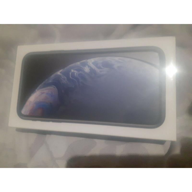 Apple i phone xr brand new in sealed box