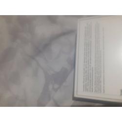 Apple i phone xr brand new in sealed box
