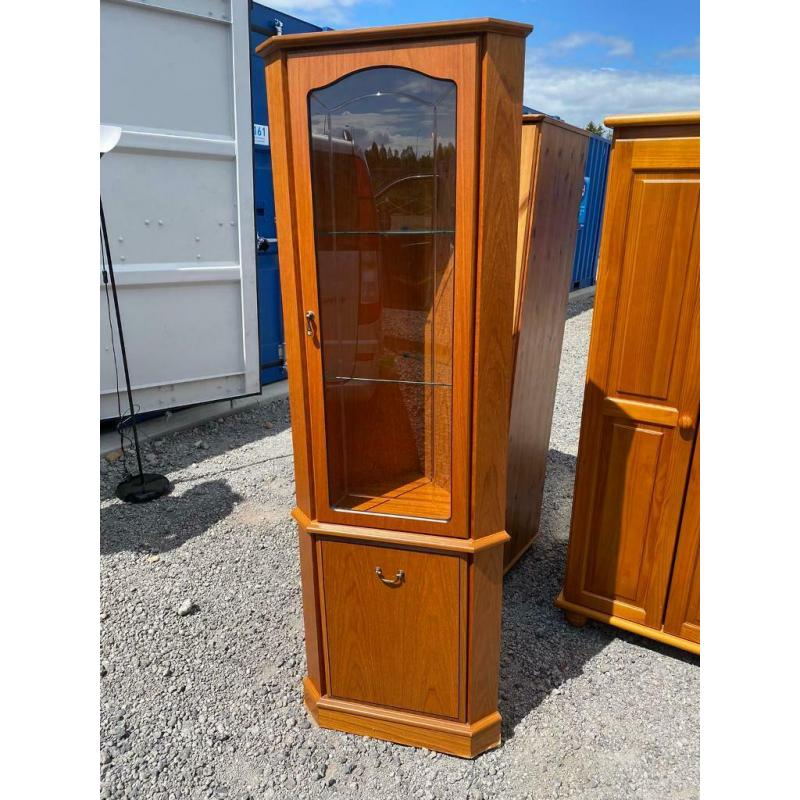 Corner unit