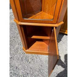 Corner unit