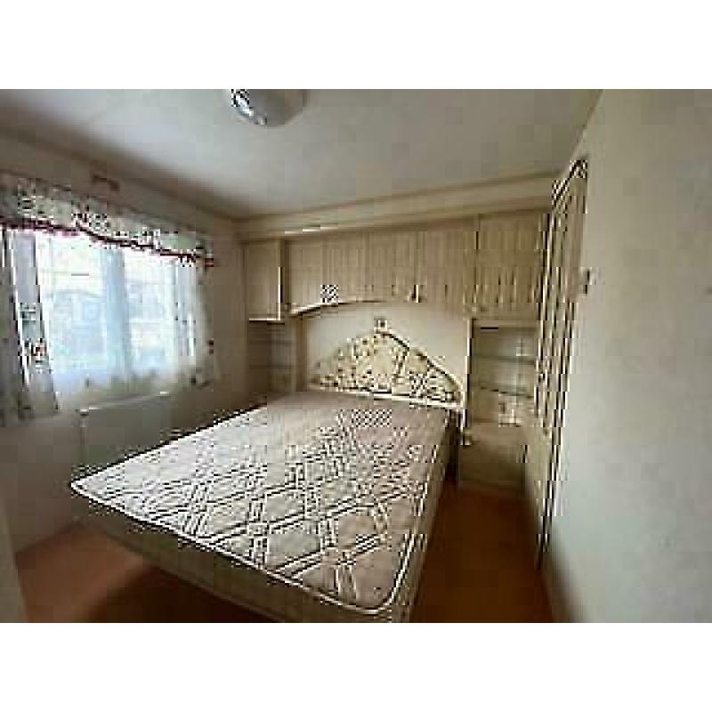 2 Bedroom Caravan for sale in stunning location