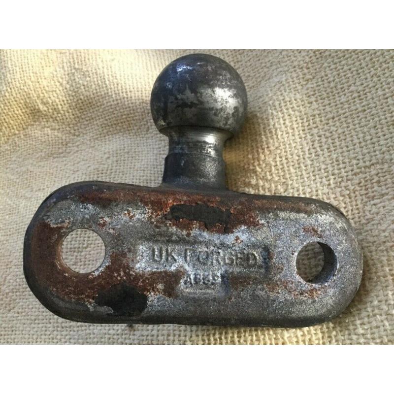 Tow bar ball