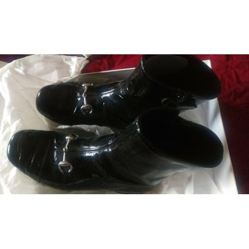 Authentic girls black Gucci boots UK 1