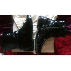 Authentic girls black Gucci boots UK 1