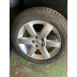 Nissan Xtrail wheel /tyre
