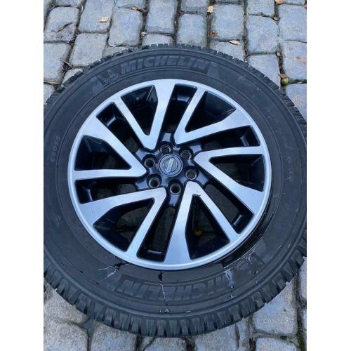 Nissan Navara NP300 wheels