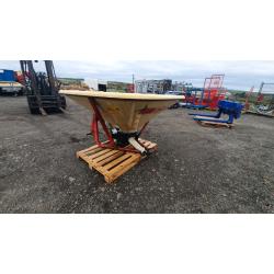 Tractor three point linkage vicon wagtail fertiliser spreader