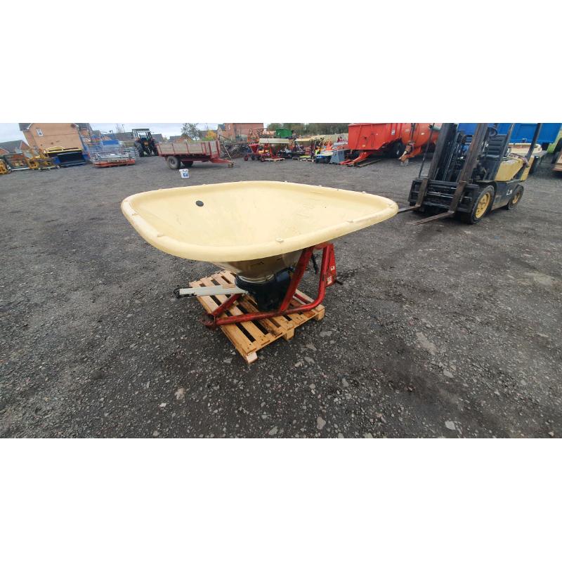 Tractor three point linkage vicon wagtail fertiliser spreader