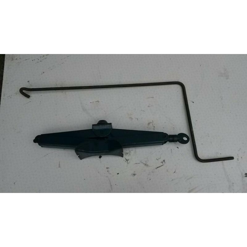 car scissor jack