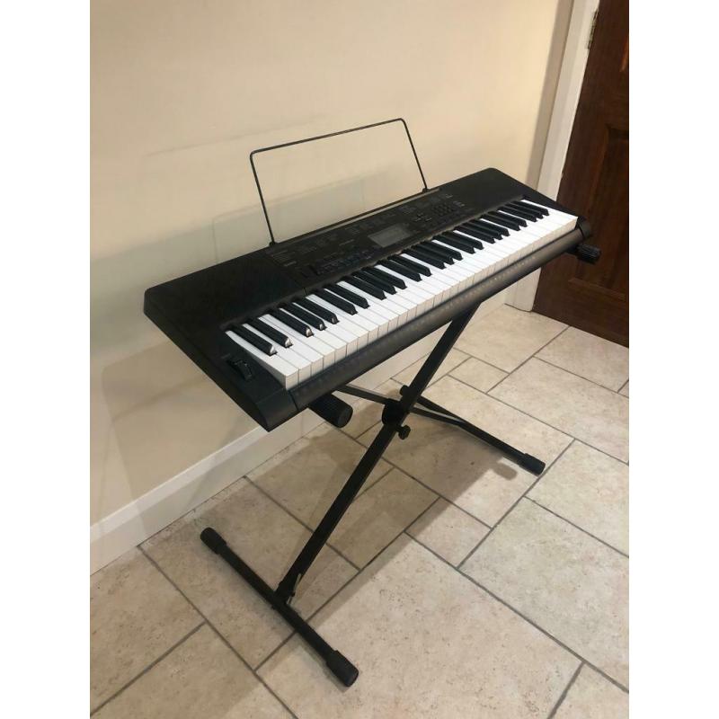 Casio CTK-3200 Keyboard & Stand (like new)