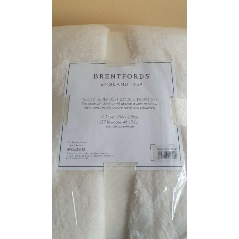 Brentfords Double Teddy Fleece Duvet Cover with Pillow Case