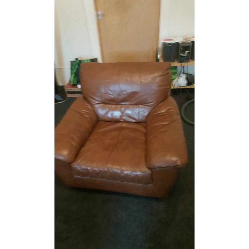Free corner sofa with storage pouffe