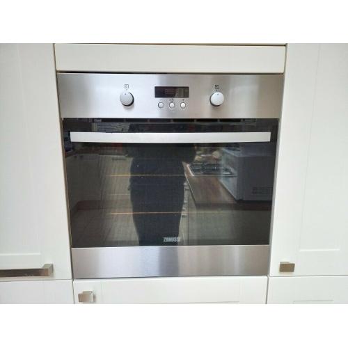 Zanussi Multifunctional oven