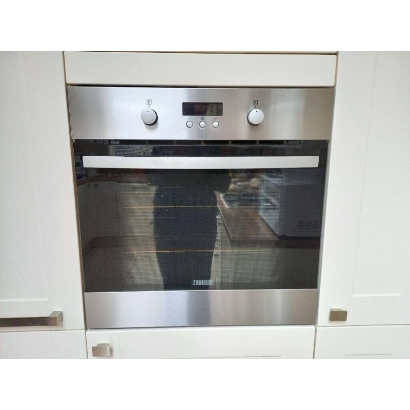 Zanussi Multifunctional oven
