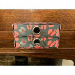 Small storage unit for free