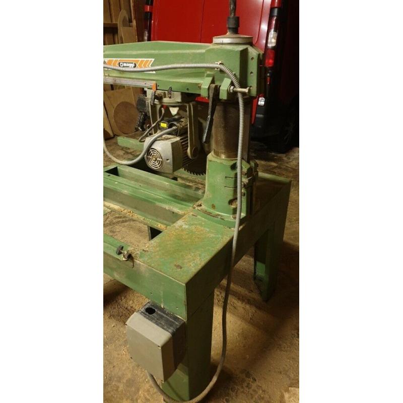 Maggii Radial Arm Saw 960mm cut