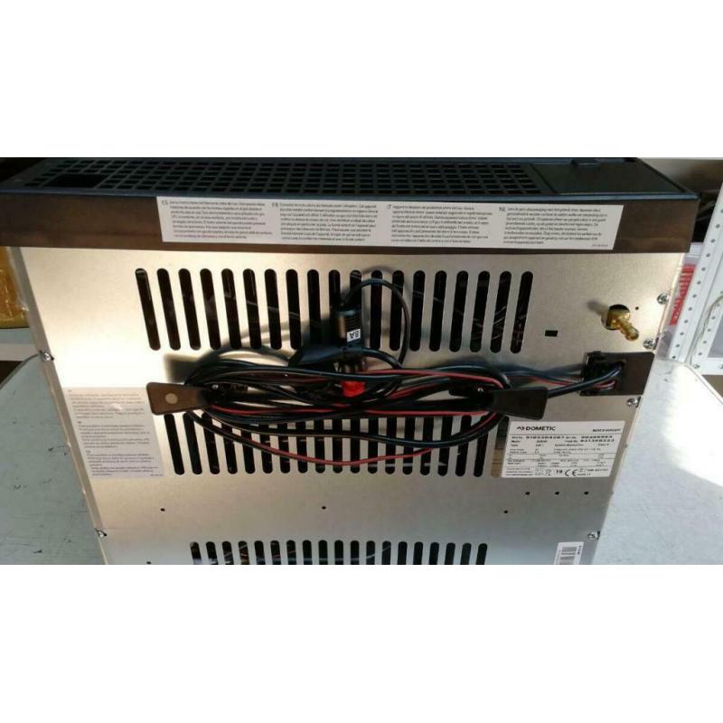 Dometic Combicool ASX40 3way cooler