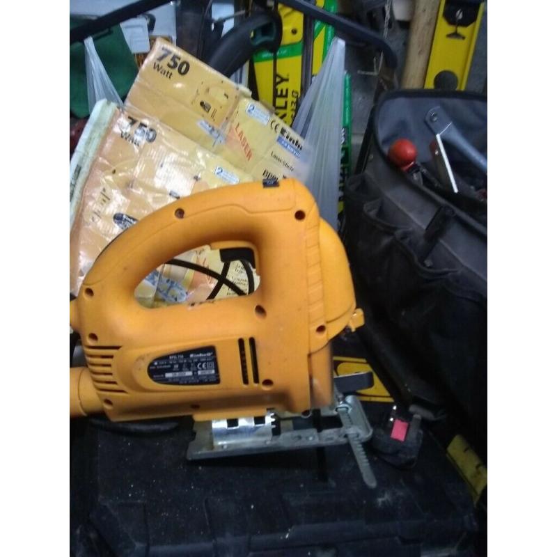 Echelle electric jig saw