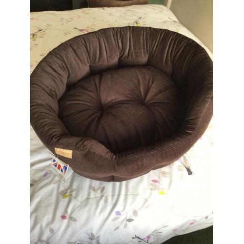 NEW Luxury Dog Bed