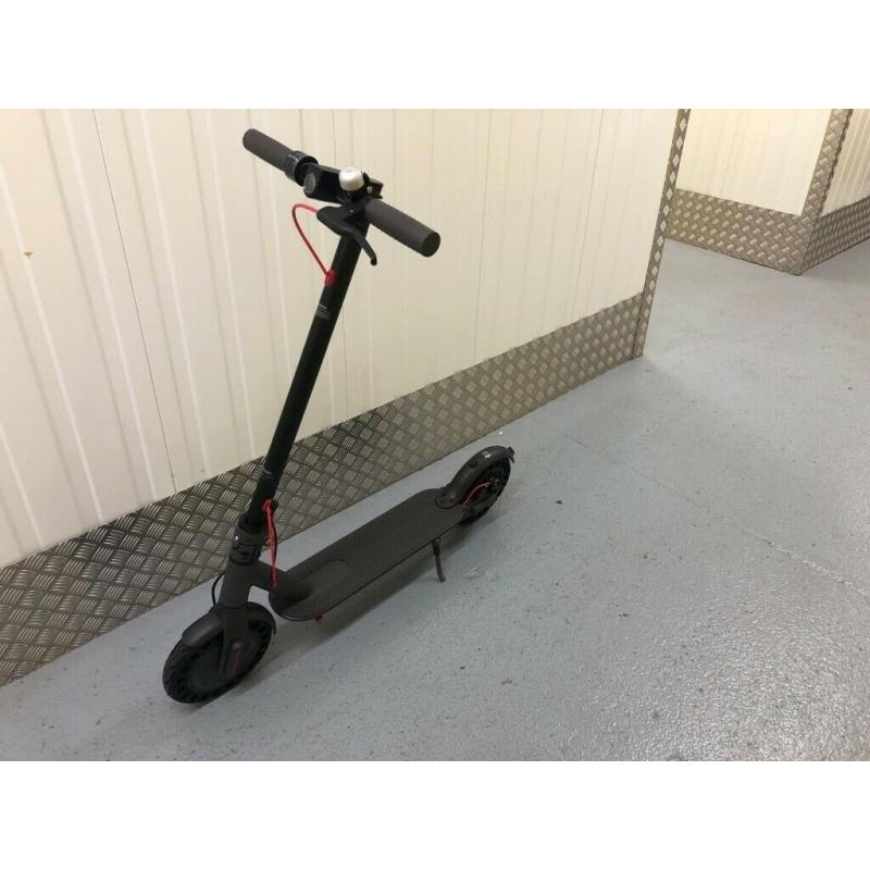 BRAND NEW 2020 PRO Electric Scooter fast 350W Motor LED Display App Support
