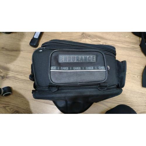Motorcycle tank bag