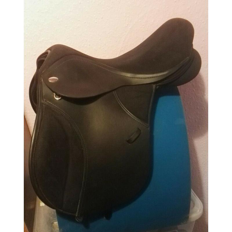 16" Thorowgood T4 Pony Saddle