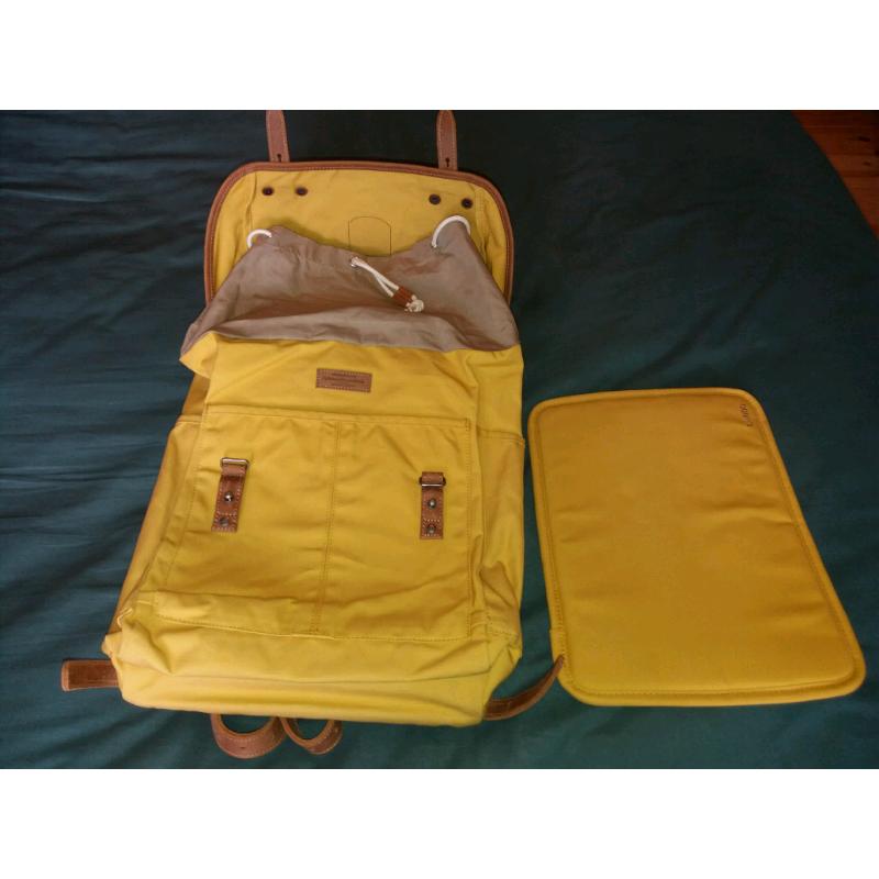FJ?LLRAVEN 21LTR LAPTOP COMPATIBLE RUCKSACK NEW UNUSED