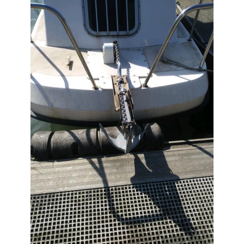 19'6" fishing / leasure Boat.