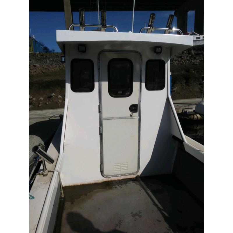 19'6" fishing / leasure Boat.
