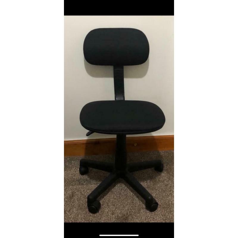Black office swivel chair
