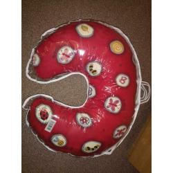 Nursing Pillow FREE !