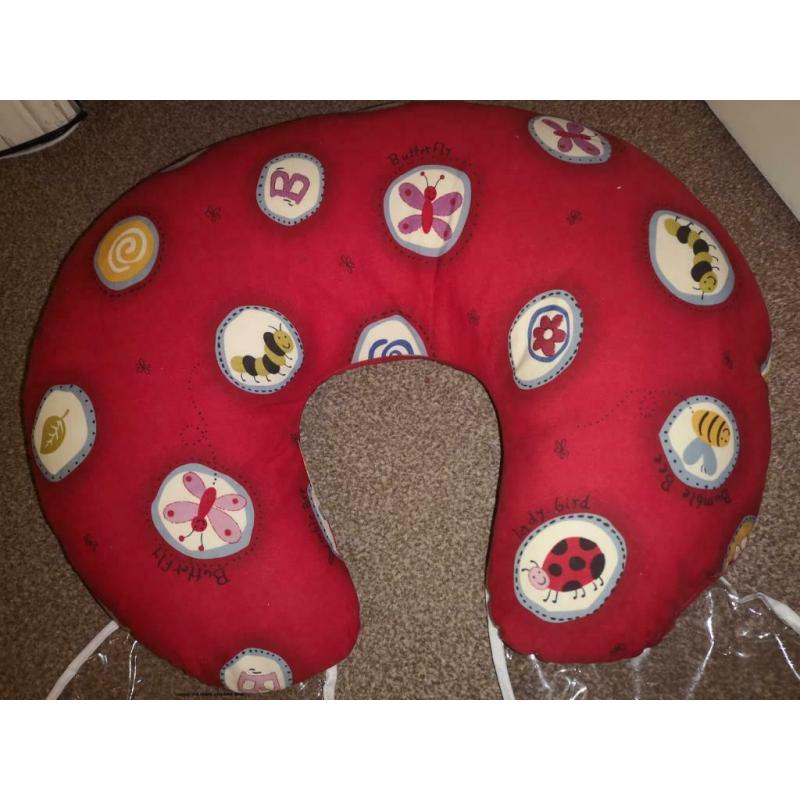 Nursing Pillow FREE !