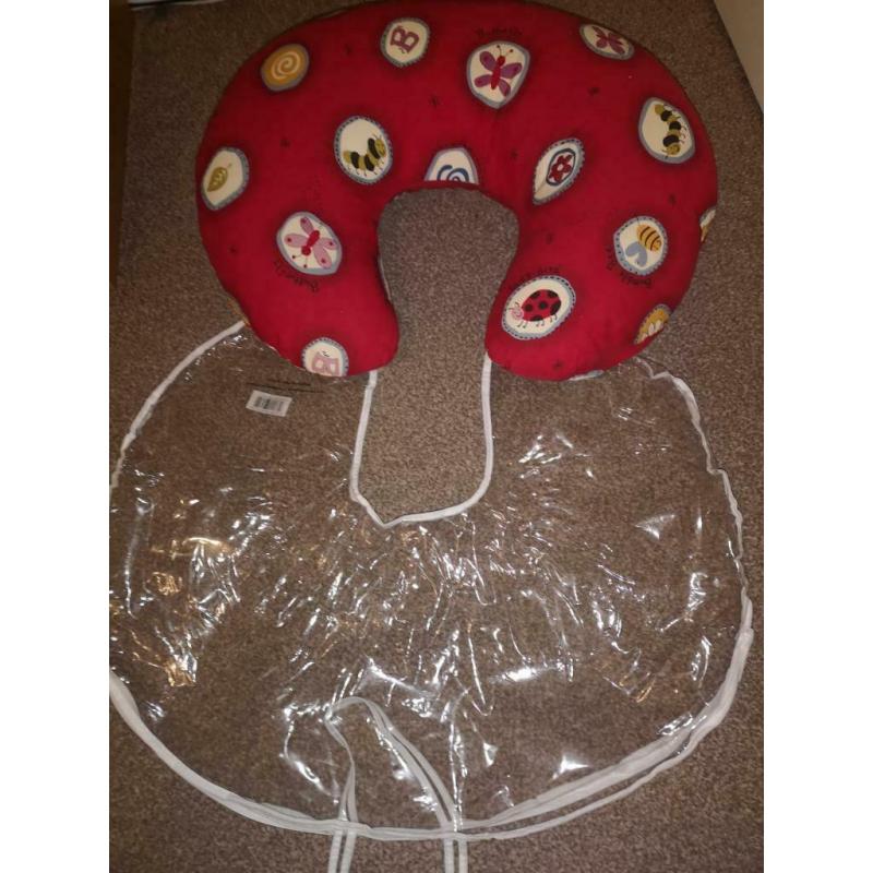 Nursing Pillow FREE !