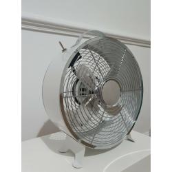 Cool BRAND NEW electric fan