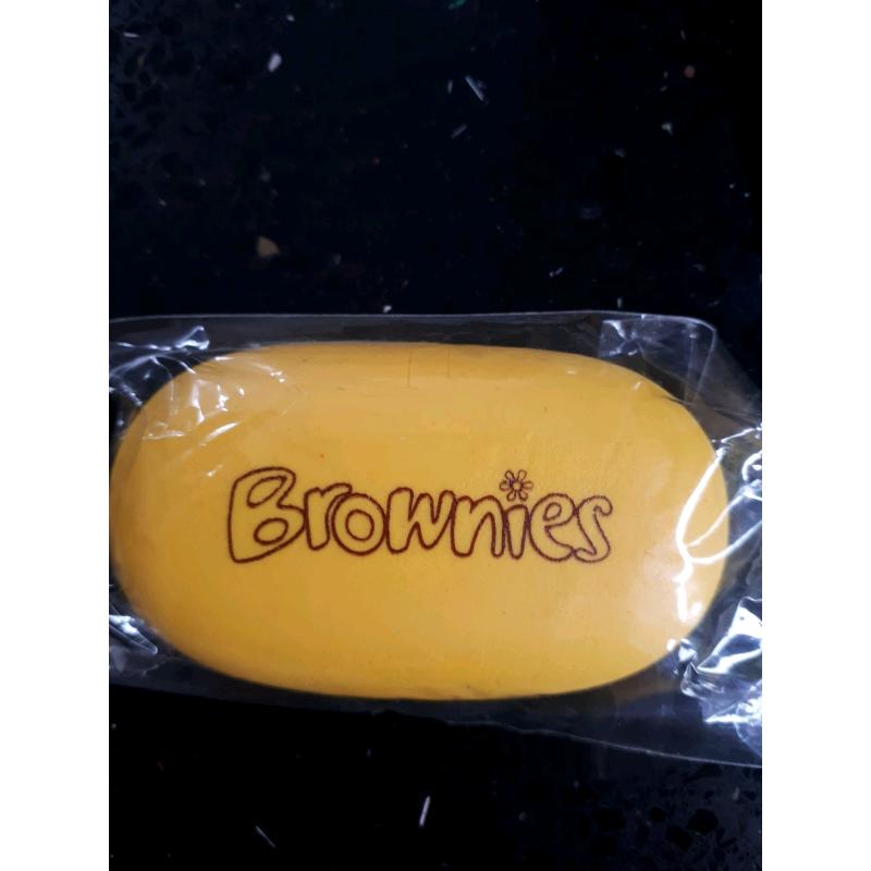 Girlguiding - Brownies stationary accessories