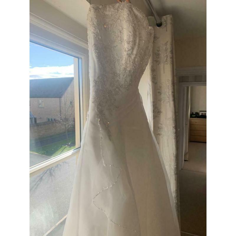 Maggie Sottero Wedding Dress