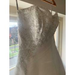 Maggie Sottero Wedding Dress