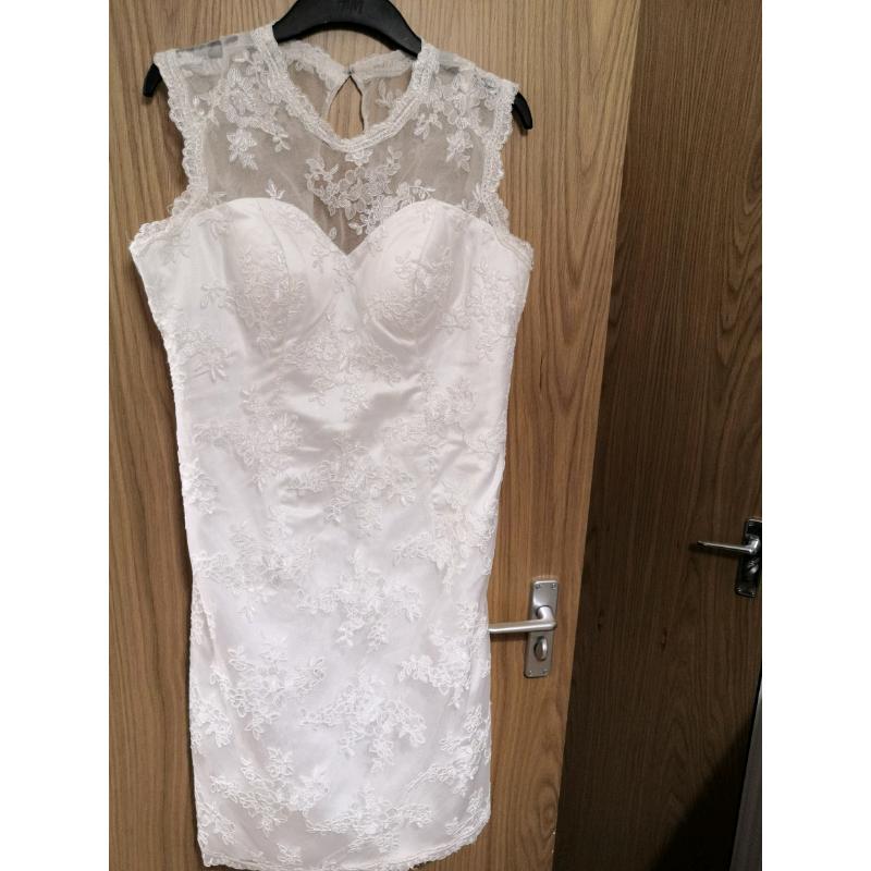 white dress/wedding/special occasion