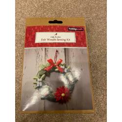 Christmas craft wreath making kit