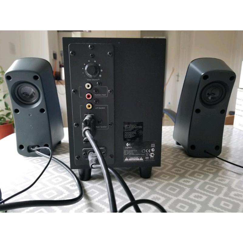 Logitech Z323 2.1 Speaker System with Subwoofer