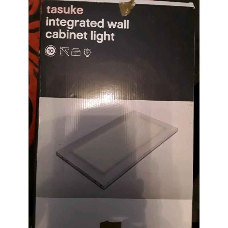 6 Wall cabinet lights
