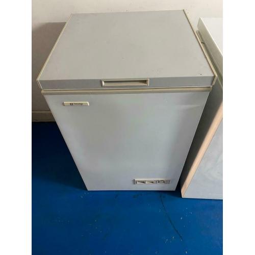White thorn chest freezer good condition with guarantee bargain