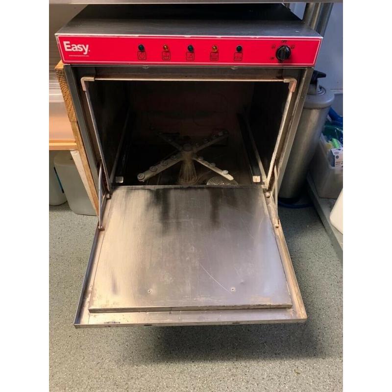 2 year old Easy commercial dishwasher