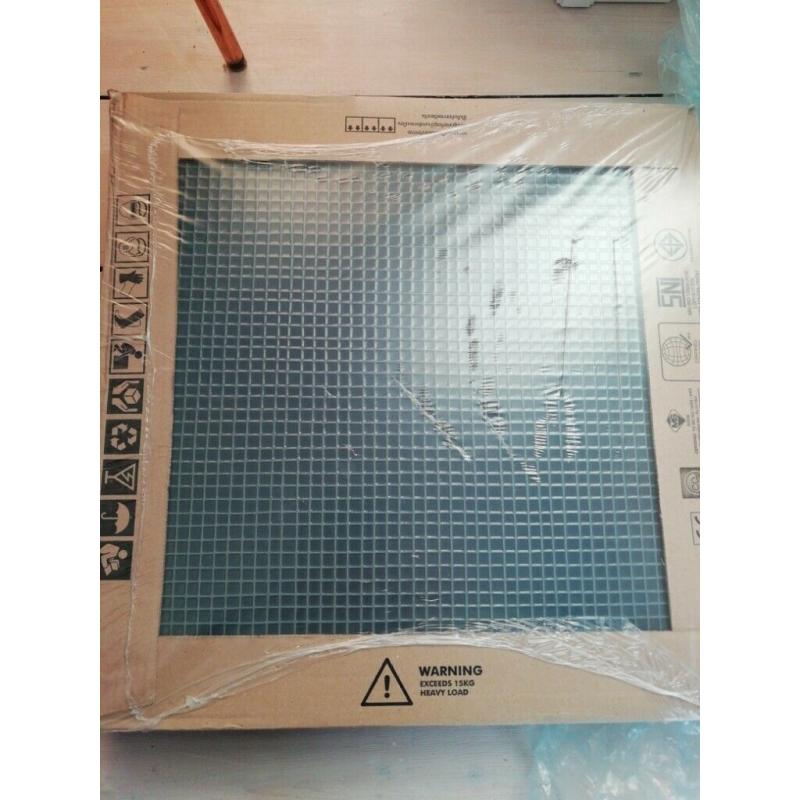 Ceramic wall or floor tiles