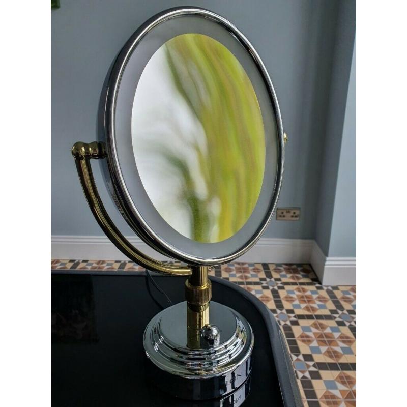 Illuminated Professional Revlon Make-up Mirror Excellent Condition