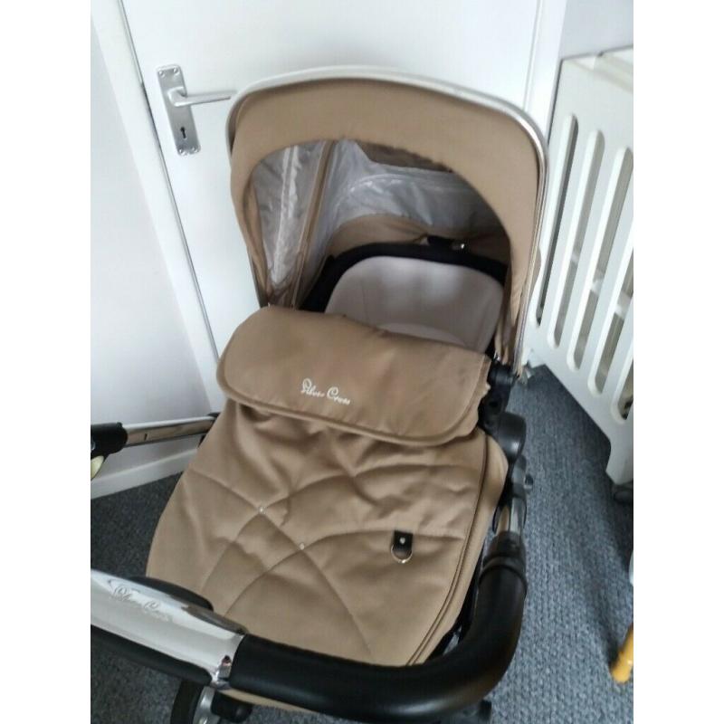 Silver Cross Travel System -2 isofix bases